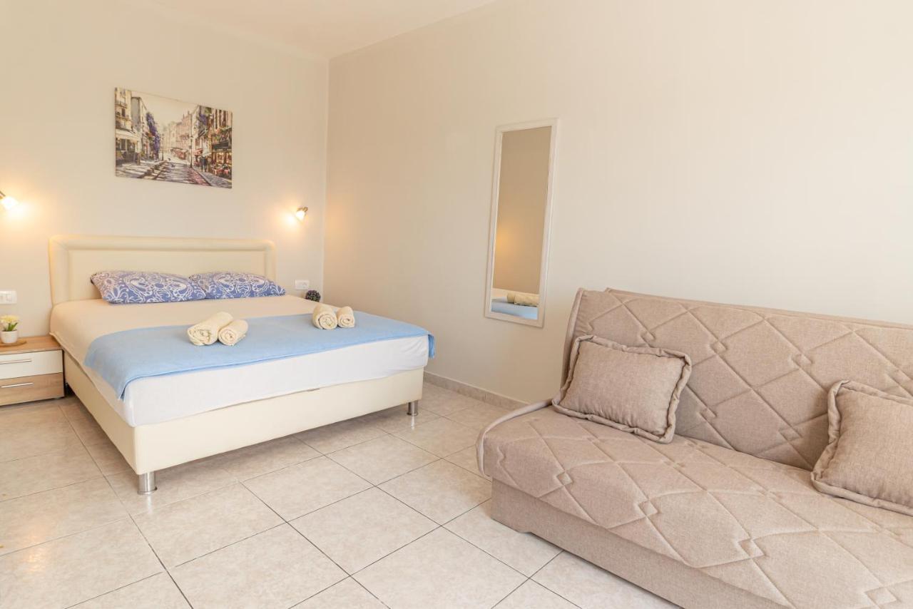 Apartments Vjera Petrovac Kültér fotó
