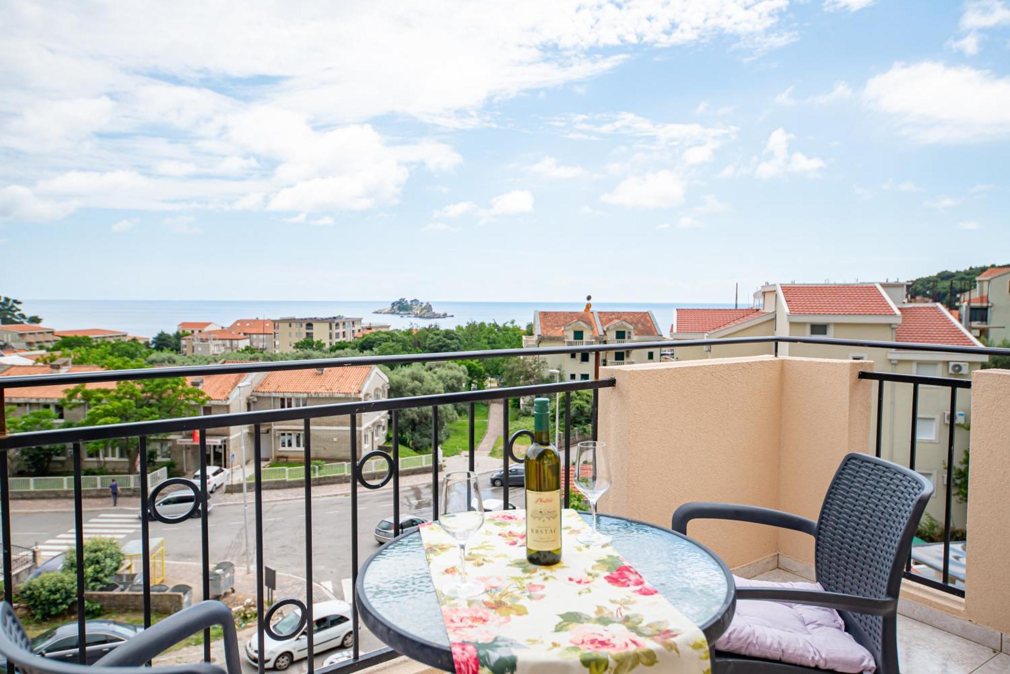 Apartments Vjera Petrovac Kültér fotó